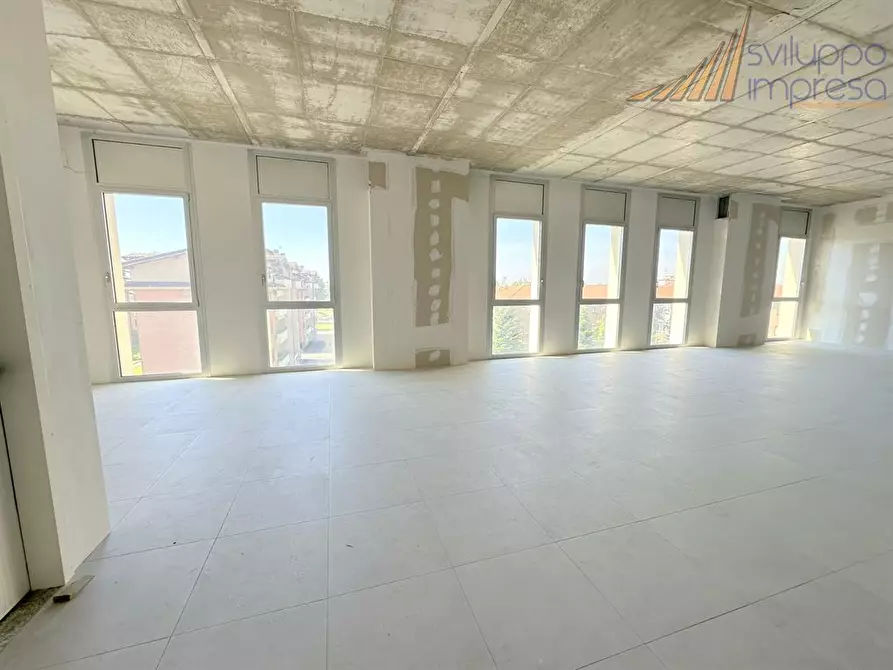 Immagine 5 di Ufficio in affitto  in via del Commercio 22 a Busnago