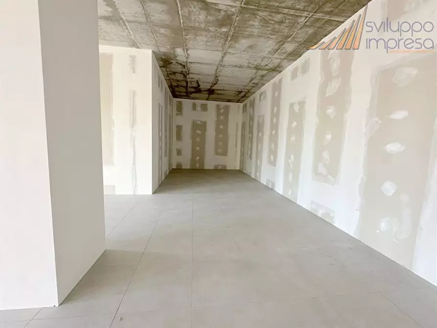 Immagine 7 di Ufficio in affitto  in via del Commercio 22 a Busnago