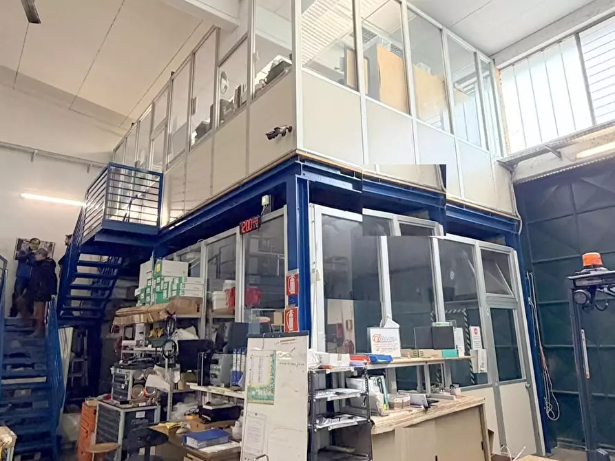 Immagine 1 di Capannone industriale in affitto  in via Galilei 8 a Pessano Con Bornago