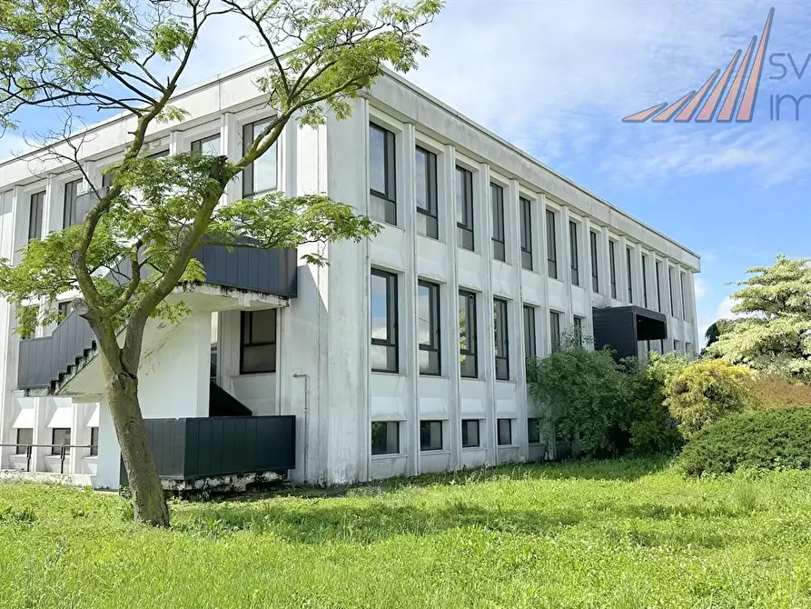 Immagine 7 di Capannone industriale in vendita  in via Guido Rossa 18/20 a Cornate D'adda