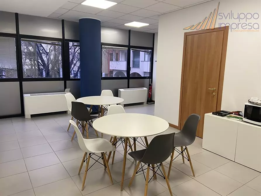 Immagine 1 di Ufficio in affitto  in piazza Giorgio la Pira 4 a Lissone