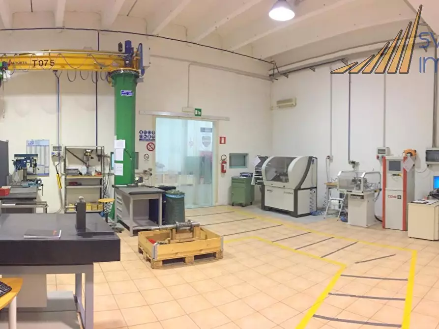 Immagine 5 di Capannone industriale in affitto  in via Cantù 8 a Cinisello Balsamo