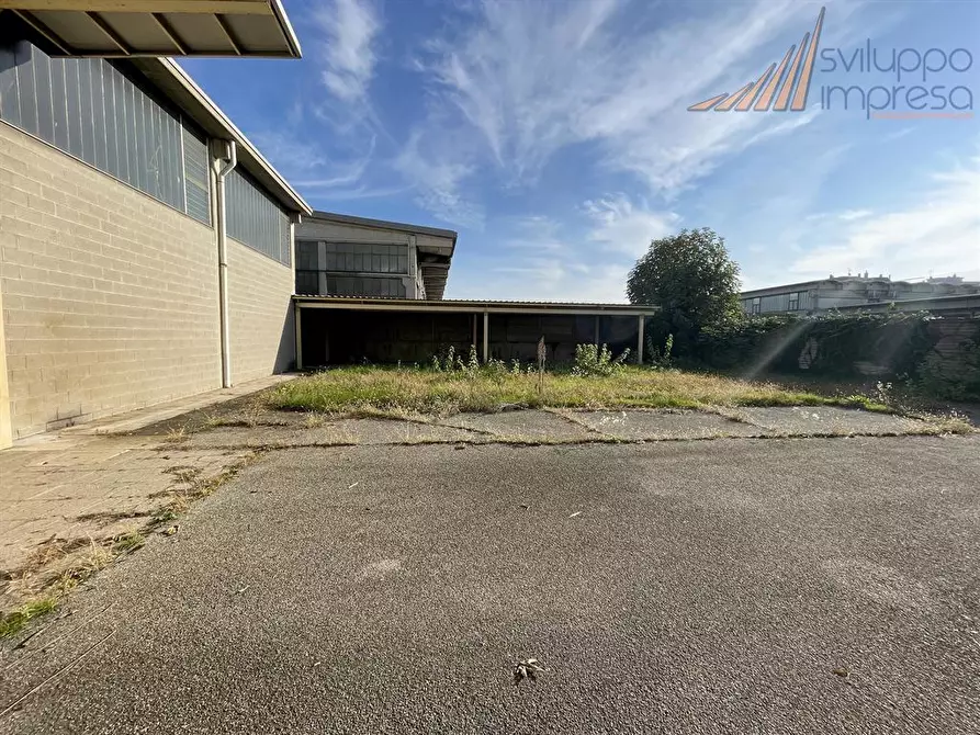 Immagine 7 di Capannone industriale in vendita  a Paderno Dugnano