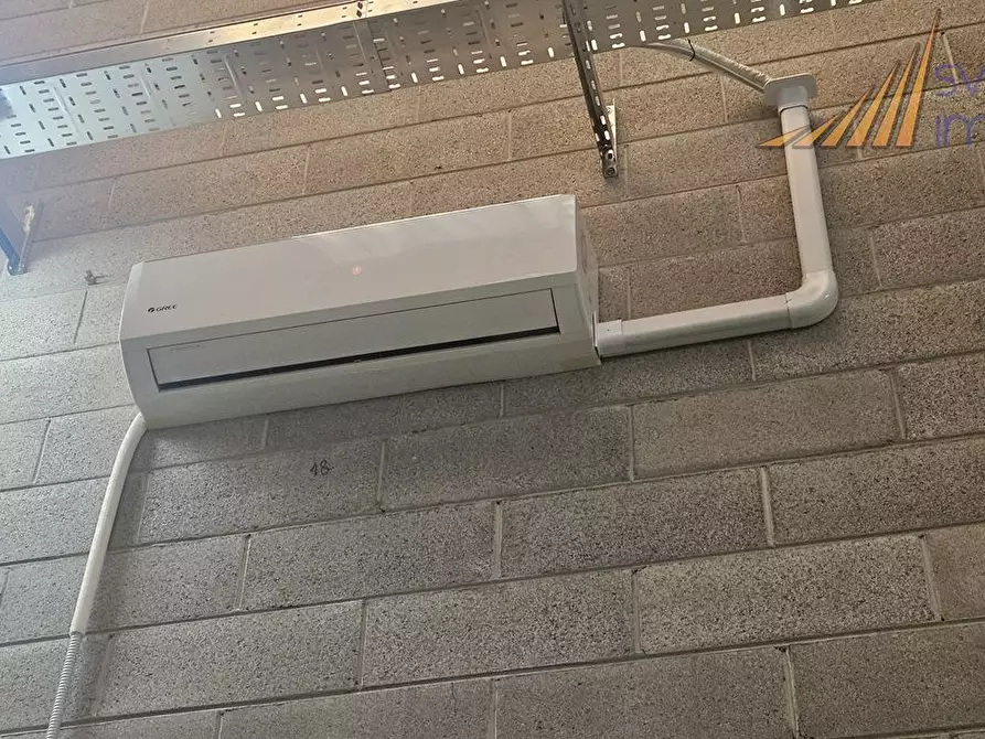 capannone in vendita a Cinisello Balsamo