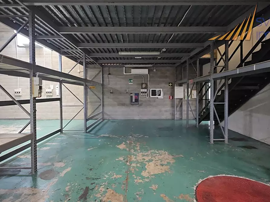 Immagine 3 di Capannone industriale in vendita  a Cinisello Balsamo