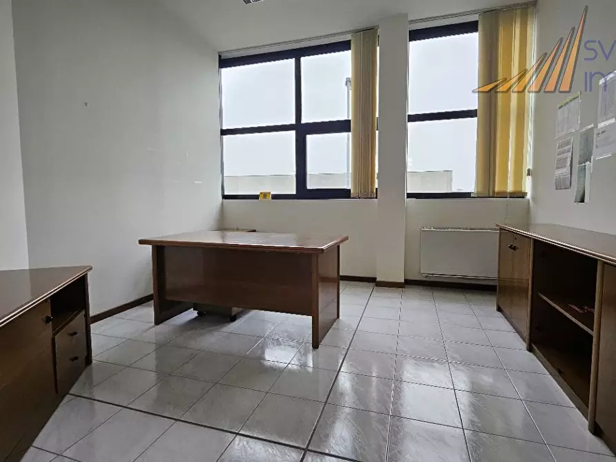 Immagine 4 di Ufficio in affitto  in via Ponchielli 1 a Cernusco Sul Naviglio