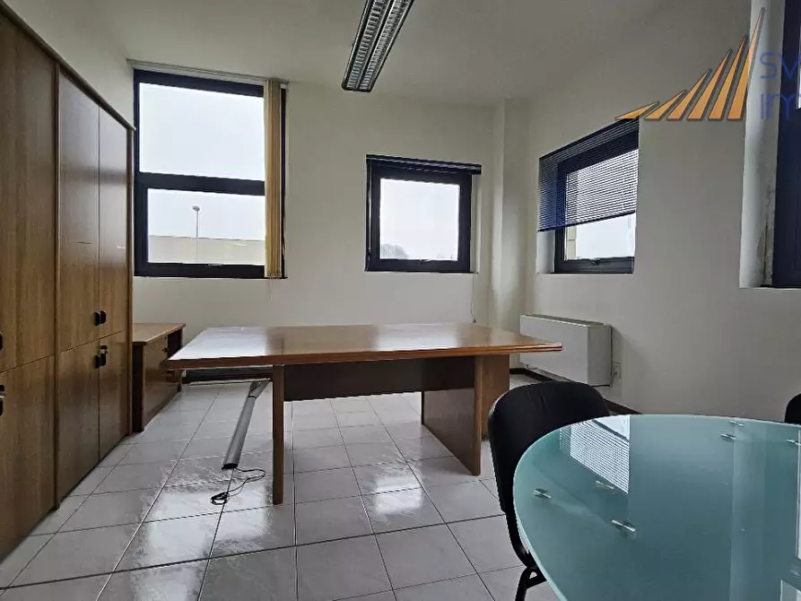 Immagine 3 di Ufficio in affitto  in via Ponchielli 1 a Cernusco Sul Naviglio