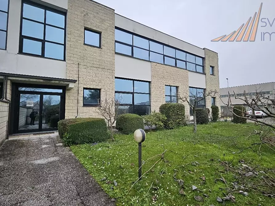 Immagine 9 di Ufficio in affitto  in via Ponchielli 1 a Cernusco Sul Naviglio