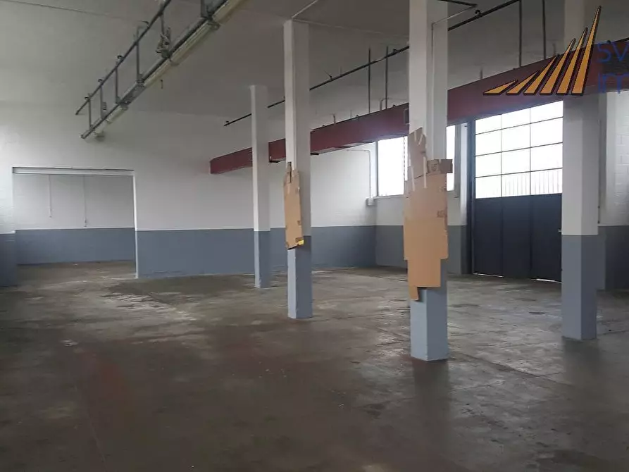 Immagine 2 di Capannone industriale in affitto  in Via Francesco Cilea 27 a Cologno Monzese
