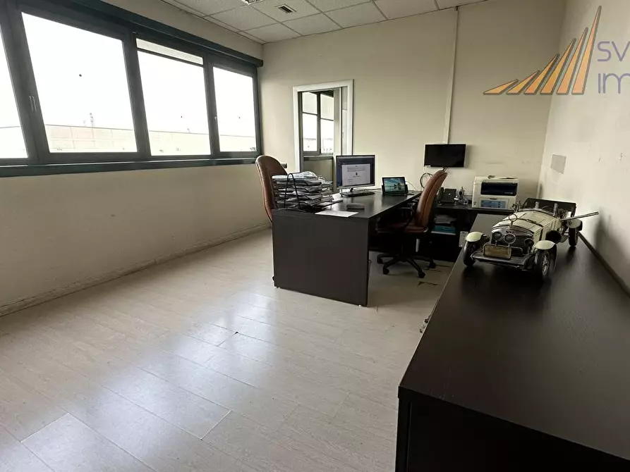 Immagine 2 di Capannone industriale in affitto  in VIA I MAGGIO 74 a Concorezzo