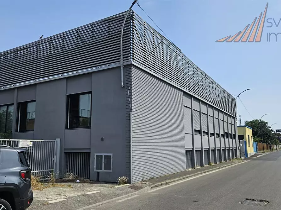 Immagine 3 di Capannone industriale in vendita  in Viale Brianza 81 a Cologno Monzese