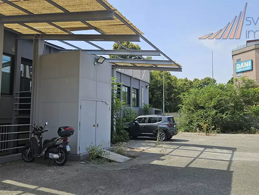 Immagine 2 di Capannone industriale in vendita  in Viale Brianza 81 a Cologno Monzese