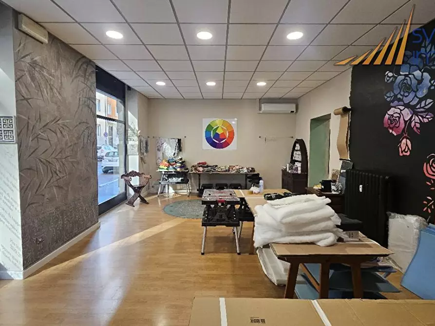 Immagine 3 di Negozio in affitto  in Via Lacerra 74 a Sesto San Giovanni
