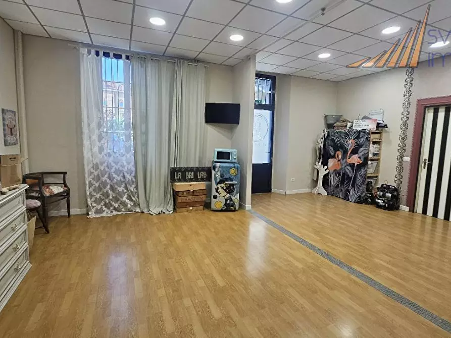 Immagine 5 di Negozio in affitto  in Via Lacerra 74 a Sesto San Giovanni
