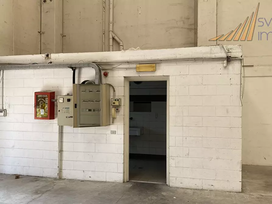 Immagine 1 di Capannone industriale in affitto  in via Ciucani 2 a Ornago