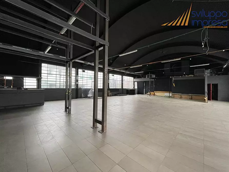 Immagine 4 di Capannone industriale in vendita  in via Leonardo da Vinci 40 a Senago