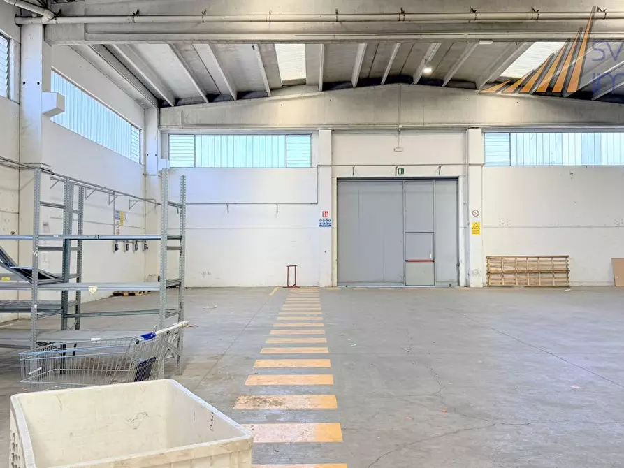 Immagine 7 di Capannone industriale in affitto  in Viale delle Industrie 22/B1 a Basiano