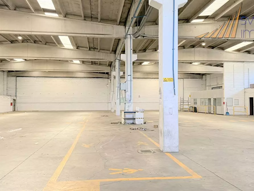 Immagine 8 di Capannone industriale in affitto  in Viale delle Industrie 22/B1 a Basiano