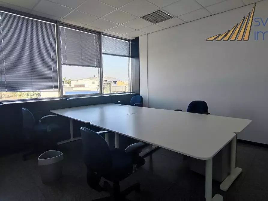 Immagine 4 di Ufficio in affitto  in Via Mozart 47 a Cologno Monzese