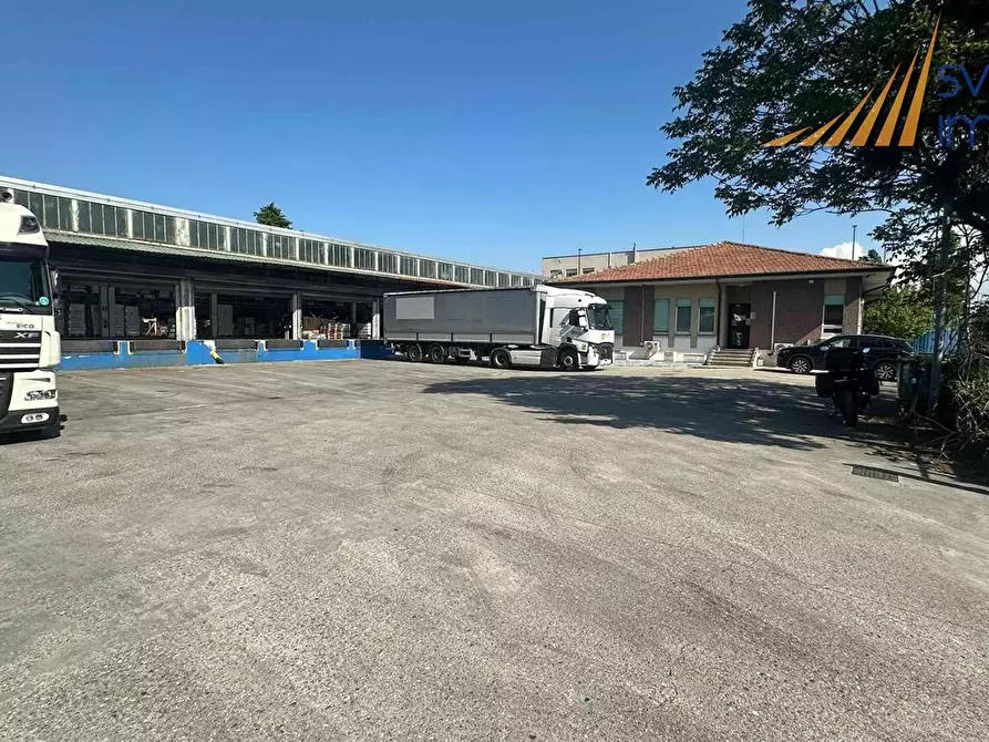 Immagine 5 di Capannone industriale in vendita  in Via Umbria a Segrate