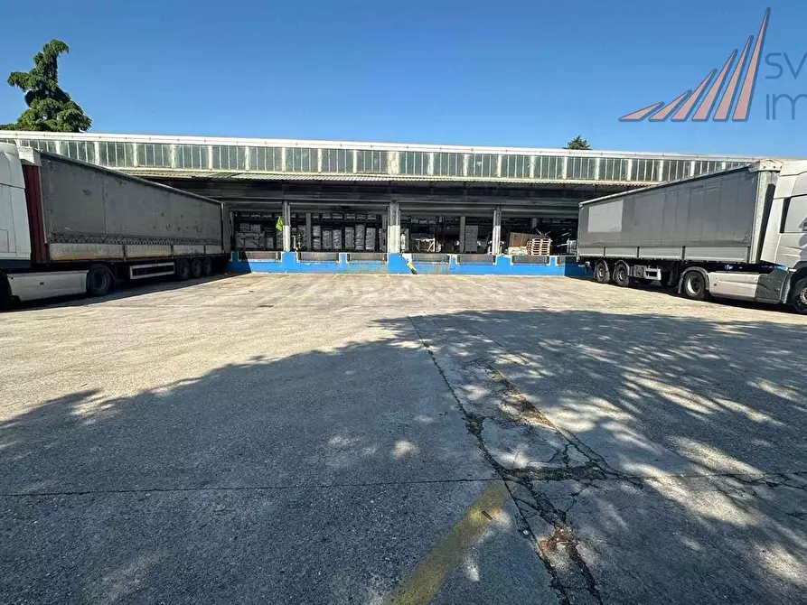 Immagine 8 di Capannone industriale in vendita  in Via Umbria a Segrate