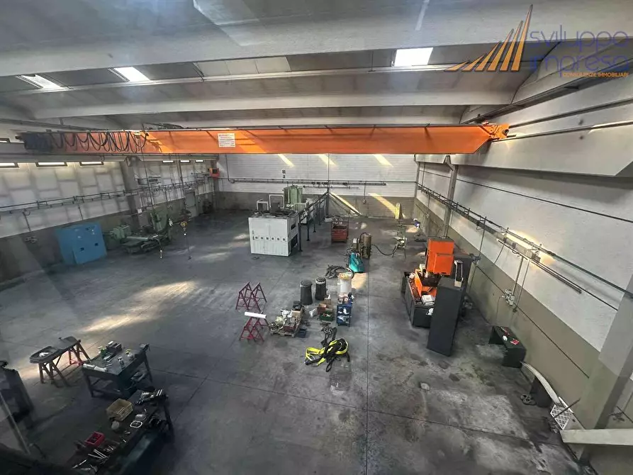 Immagine 3 di Capannone industriale in vendita  in via Carlo Porta 7 a Sovico