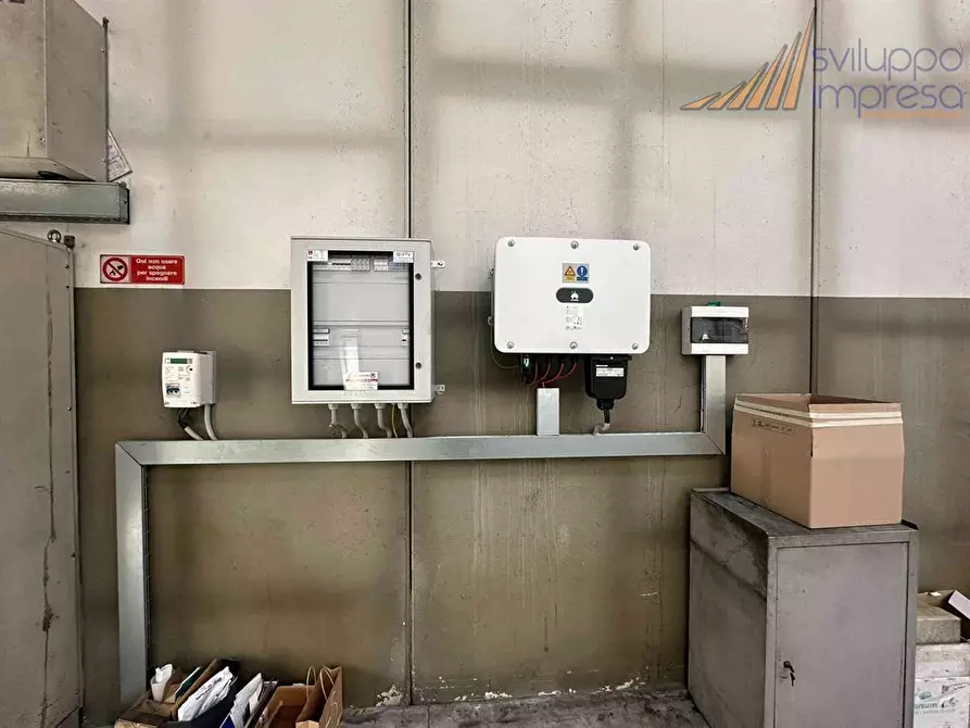 Immagine 2 di Capannone industriale in vendita  in via Carlo Porta 7 a Sovico