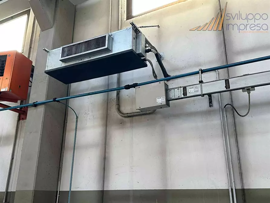 Immagine 6 di Capannone industriale in vendita  in via Carlo Porta 7 a Sovico