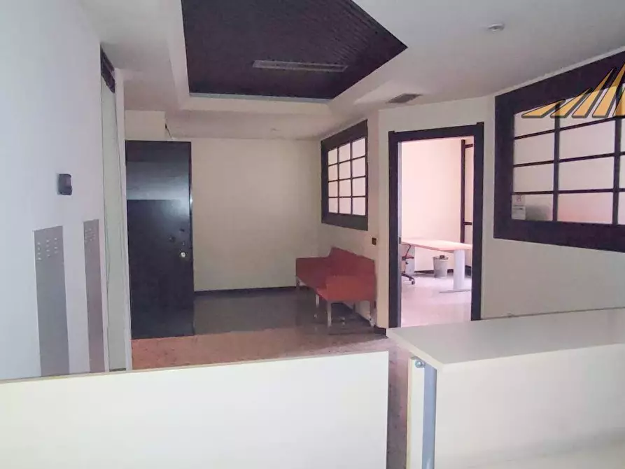 Immagine 4 di Ufficio in affitto  in Via Emilia 83 a Cologno Monzese