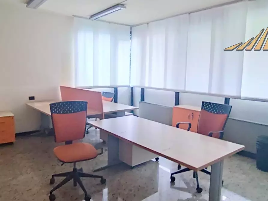 Immagine 3 di Ufficio in affitto  in Via Emilia 83 a Cologno Monzese