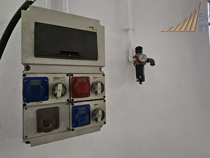 Immagine 2 di Capannone industriale in vendita  in Via Strada Padana Superiore 11 55 a Cernusco Sul Naviglio