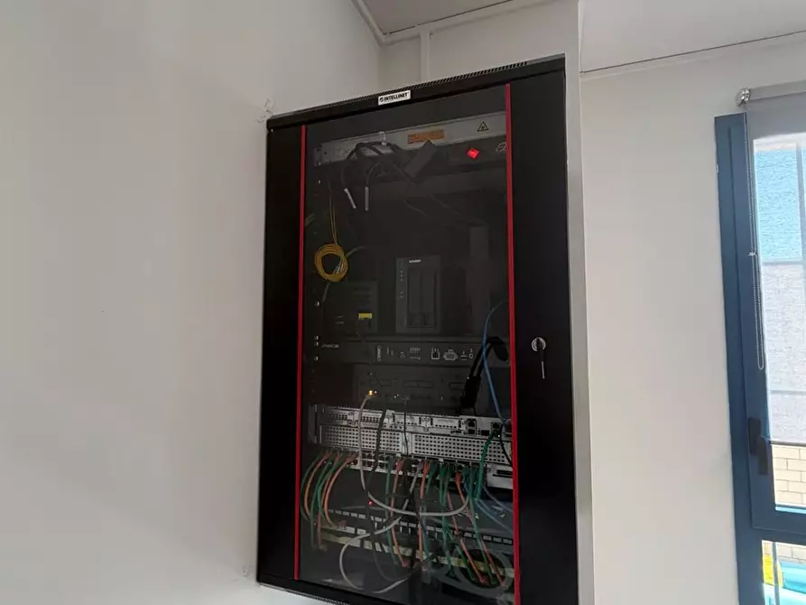 Immagine 1 di Ufficio in affitto  in via Bernardino Luini 209 a Sesto San Giovanni