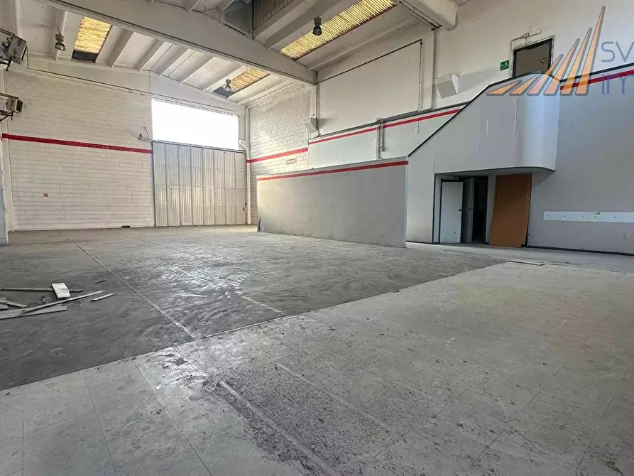 Immagine 6 di Capannone industriale in affitto  in Via Umberto Boccioni 3 a Monza