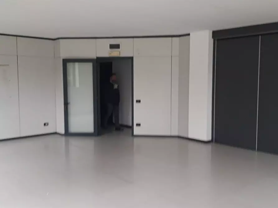 Immagine 1 di Ufficio in affitto  in via archimede 42 a Agrate Brianza