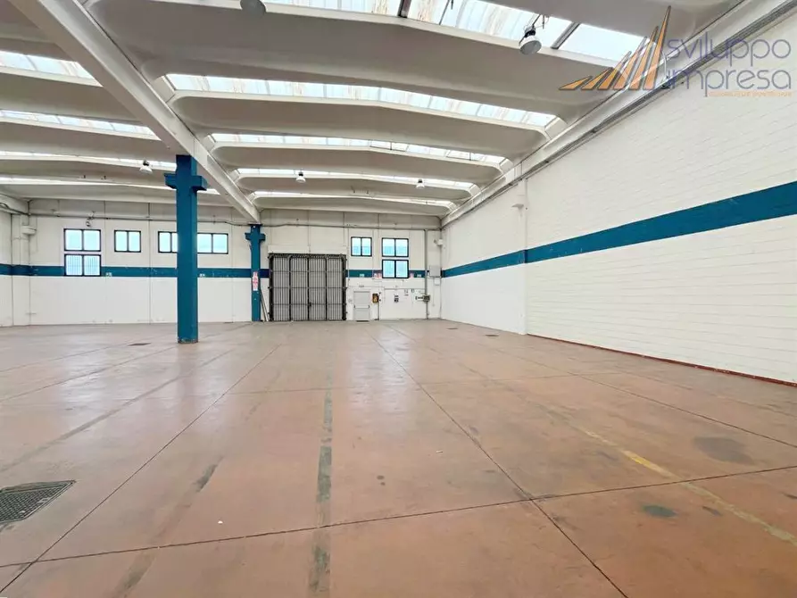 Immagine 5 di Capannone industriale in affitto  in via delle Industrie 35 a Mezzago