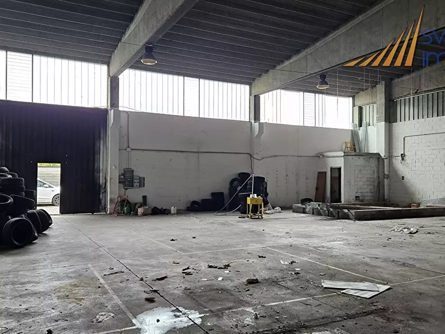 Immagine 2 di Capannone industriale in vendita  in Via Ticino 50 a San Giuliano Milanese
