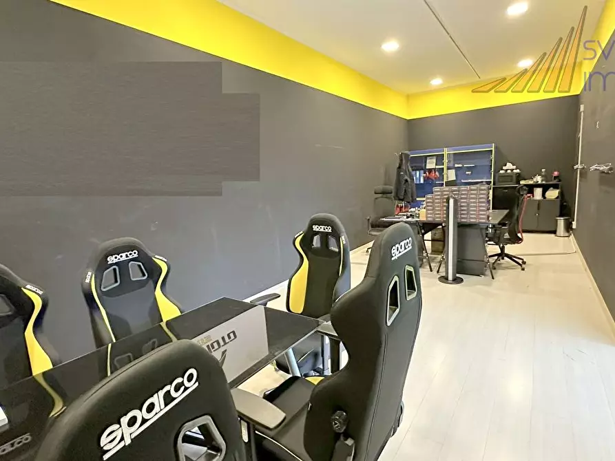 Immagine 5 di Negozio in affitto  in via Roma 104 a Cavenago Di Brianza