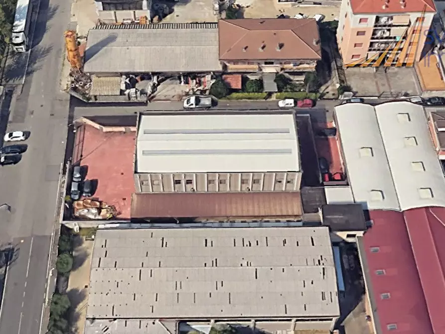 Immagine 1 di Capannone industriale in vendita  in via Bruno Giordano / via Meucci 12 a Nova Milanese