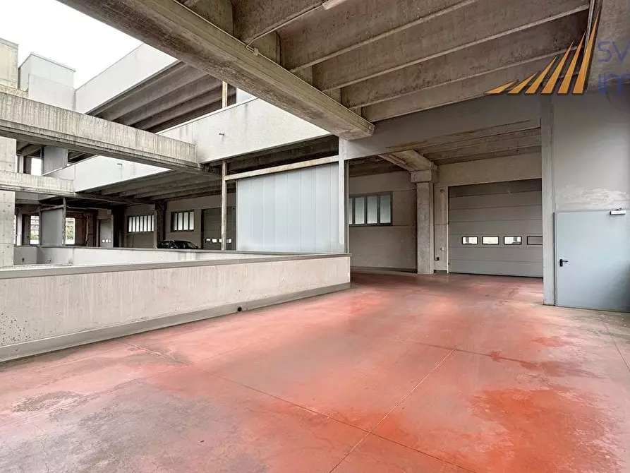 Immagine 5 di Capannone industriale in affitto  in Via Fulvio Testi 326 a Milano
