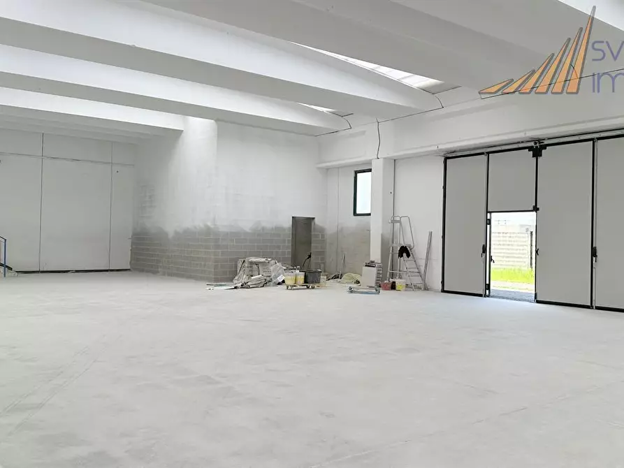 Immagine 6 di Capannone industriale in affitto  in via Guido Rossa 18/20 a Cornate D'adda