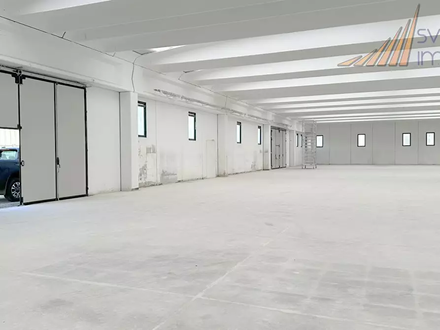 Immagine 8 di Capannone industriale in affitto  in via Guido Rossa 18/20 a Cornate D'adda