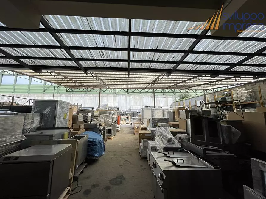 Immagine 2 di Capannone industriale in vendita  in Via Luigi Cadorna 35 a Cormano