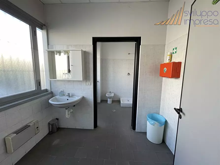 Immagine 2 di Capannone industriale in vendita  in via Dell'Artigianato 17 a Senago