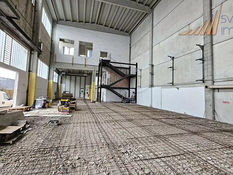 Immagine 7 di Capannone industriale in vendita  in Via Pier Francesco Moia 127 a Brugherio