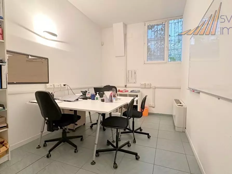 Immagine 1 di Capannone industriale in affitto  in Policarpo Petrocchi 10 a Milano