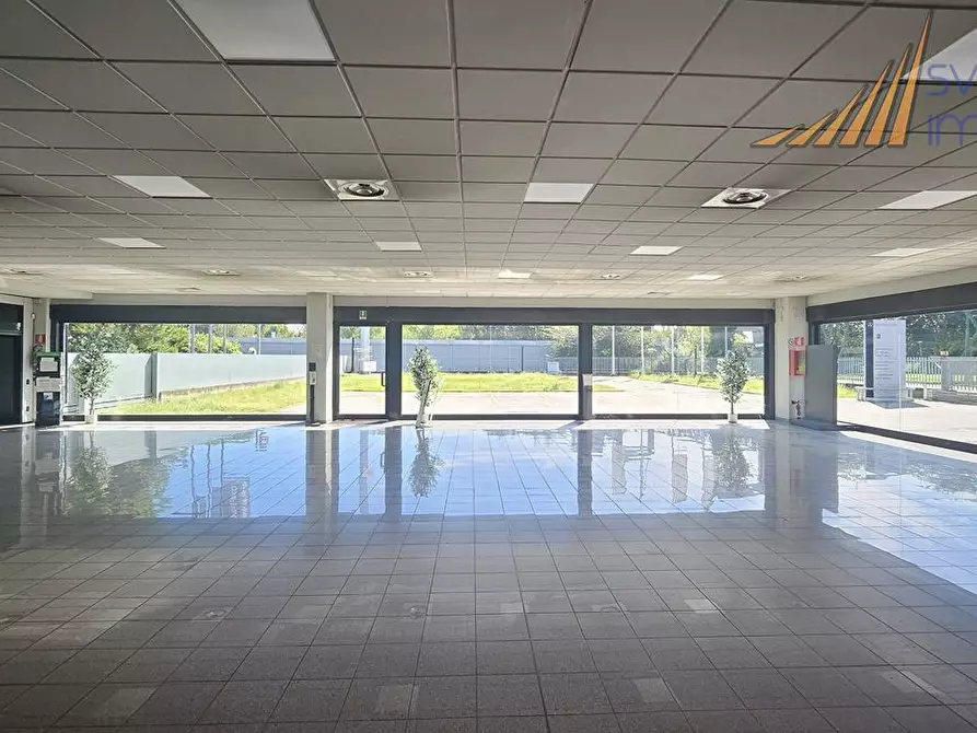 Immagine 7 di Capannone industriale in affitto  in Via Grazia Deledda 15 a Pioltello