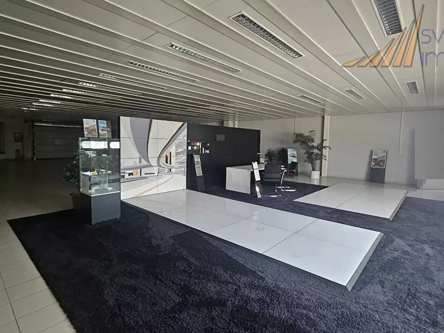 Immagine 2 di Capannone industriale in affitto  in Via Grazia Deledda 15 a Pioltello