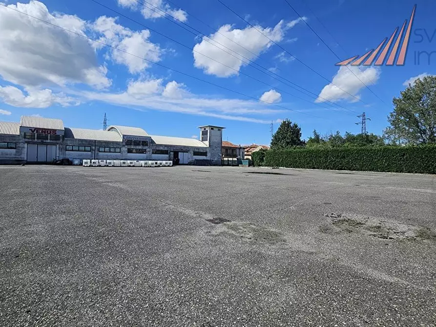 Immagine 3 di Capannone industriale in affitto  in Via Grazia Deledda snc a Pioltello