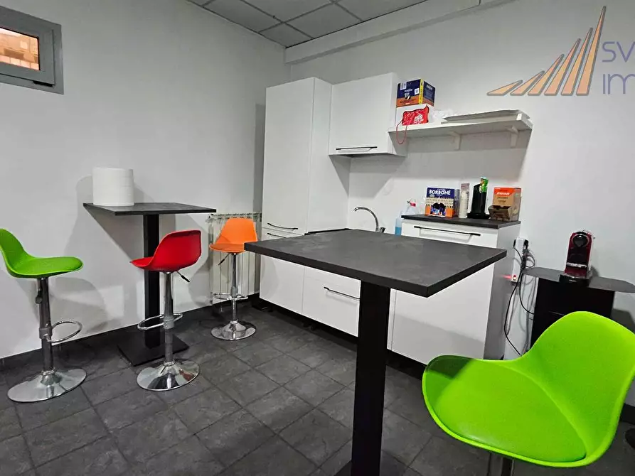 Immagine 6 di Capannone industriale in affitto  a Peschiera Borromeo