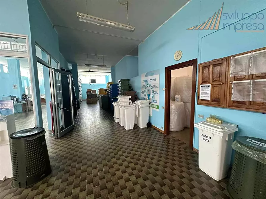 Immagine 2 di Capannone industriale in vendita  in Via Marelli 17 a Monza